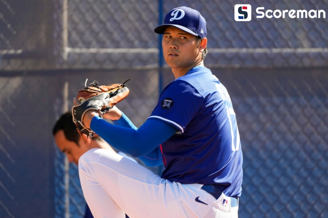 오타니 괴물 맞네...벌써 95마일 찍었다